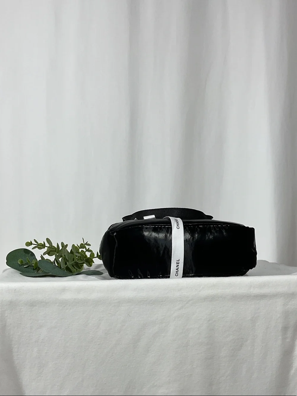 CHANEL Makeup GWP Mini Puffy Black Shiny Tote